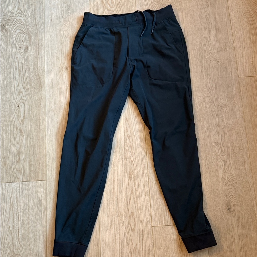 lululemon athletica Men's dark grey Jogger Sweatpants